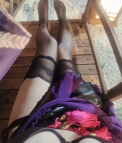 艳妇夹得好紧国产AV_720免费高清观看