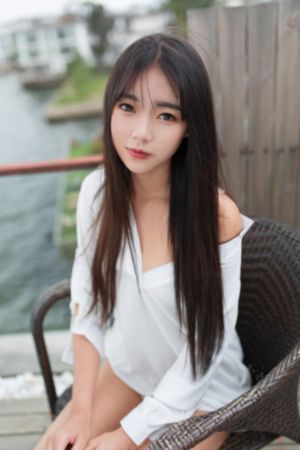 日韩亚洲制服欧美综合_720完整在线观看