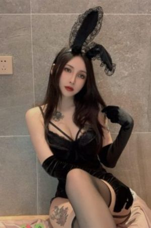 午夜偷窥女子小便影院_720影视在线观看