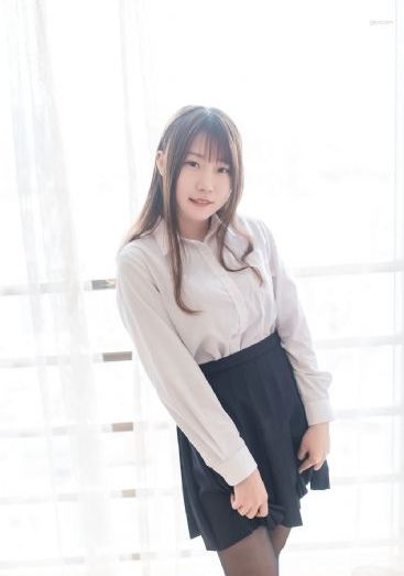 他狠狠的挺进她h闺蜜小说_高清在线播放观看