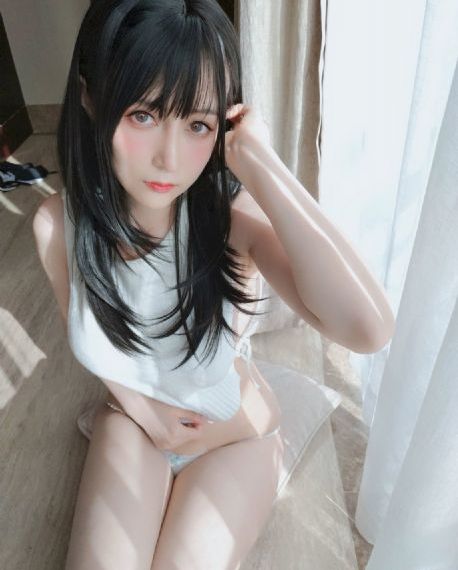 丰满人妻中伦妇伦精品久久_720在线手机播放