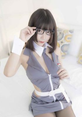 欧美大色妞精品在一起_剧情片迅雷电影在线